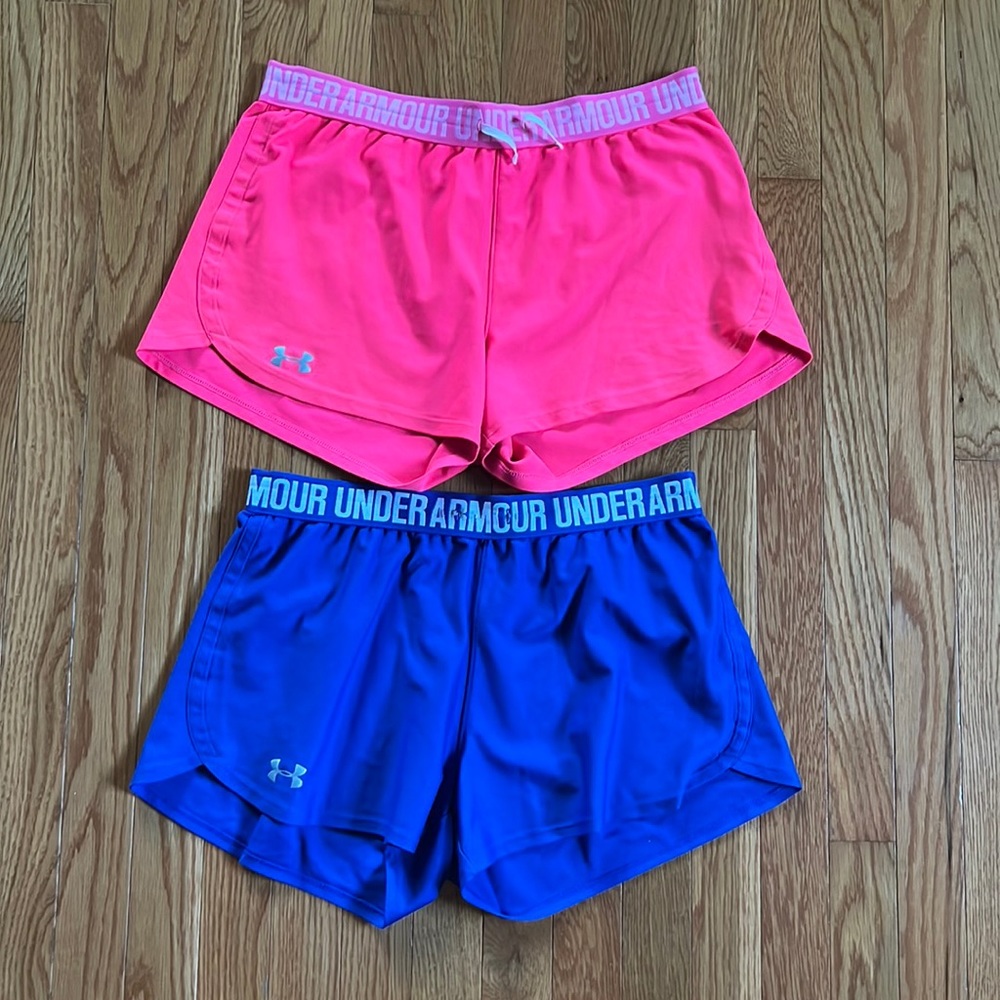 Under Armour Medium Women Shorts